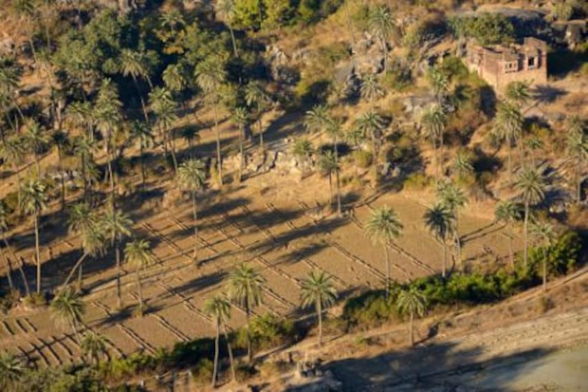 Visit Achalgarh Fort-3